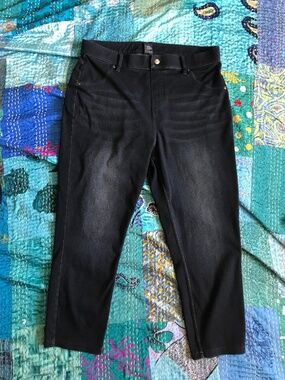 HUE denim Capris size L